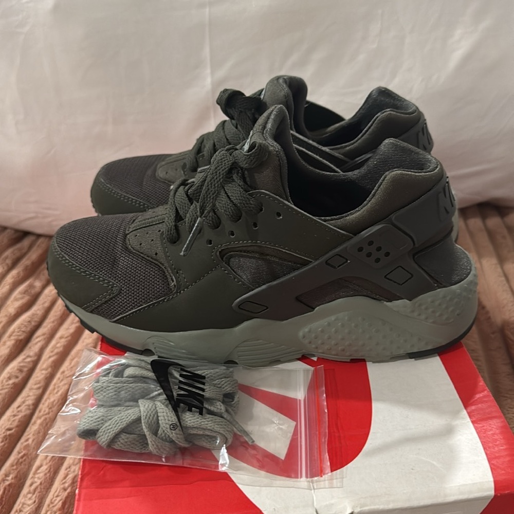 Nike huarache run Sequoia